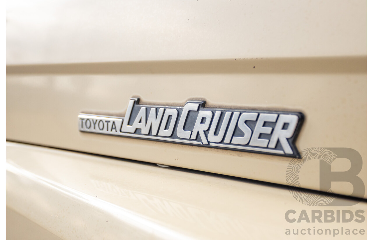 9/1985 Toyota Landcruiser (4x4) HJ75RP 2d C/Chas Goldrush Diesel 4.0L - Tipper