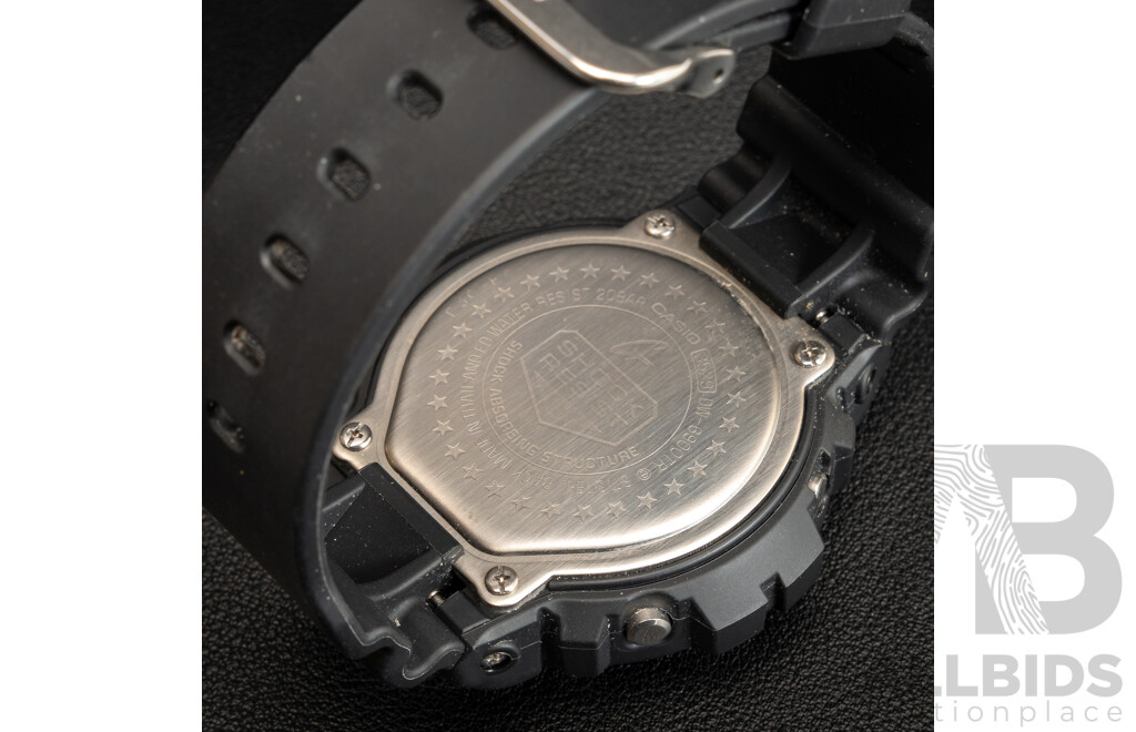 Casio G-Shock 30th Anniversary DW-6900TR-1D