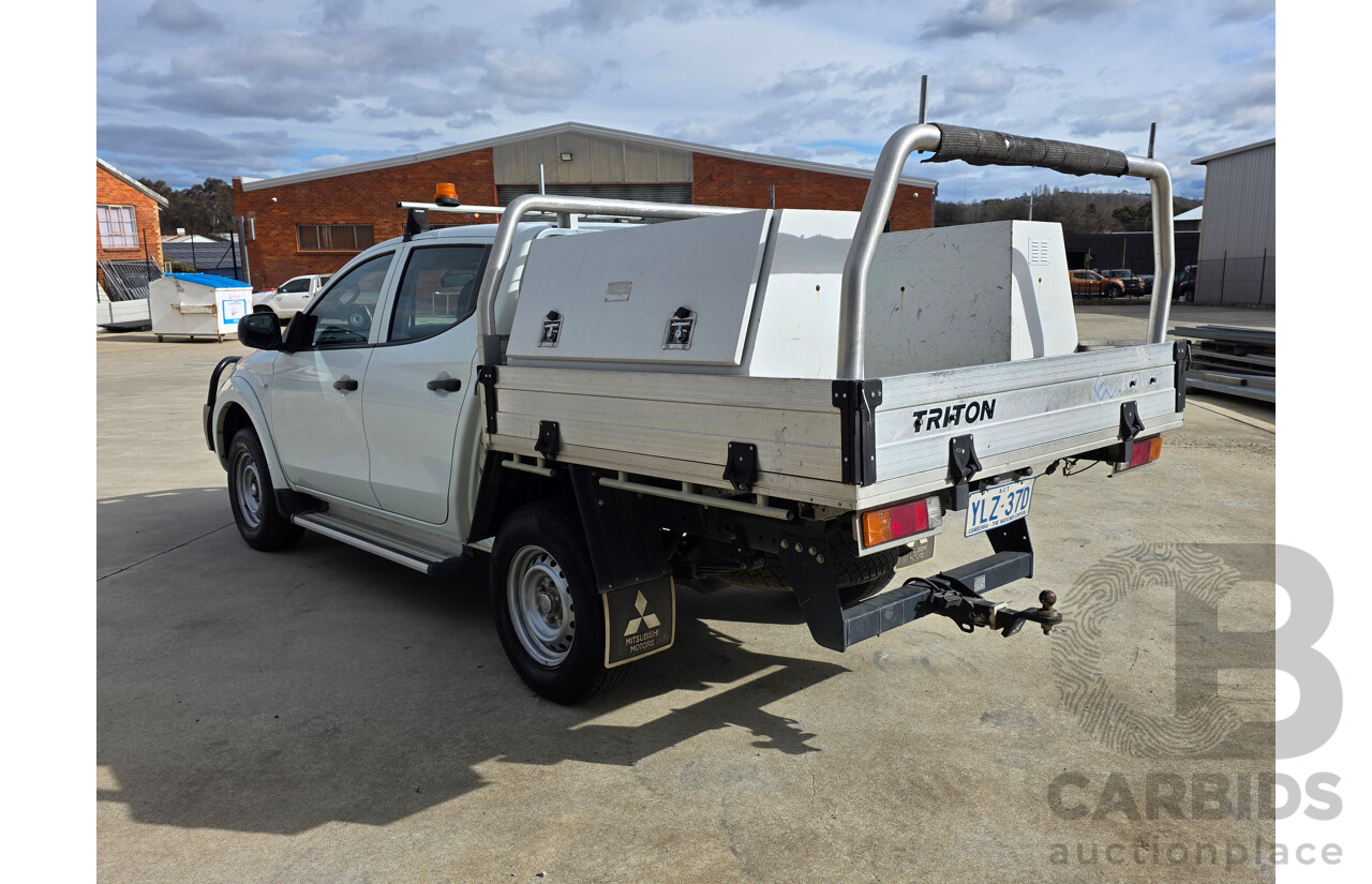 05/2017 Mitsubishi Triton GLX (4x4) MQ MY17 Dual Cab Utility White 2.4L