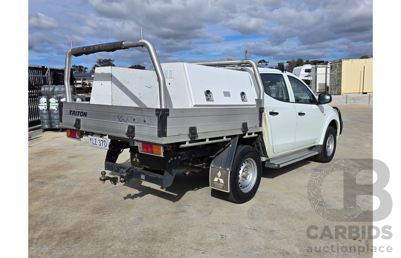 05/2017 Mitsubishi Triton GLX (4x4) MQ MY17 Dual Cab Utility White 2.4L