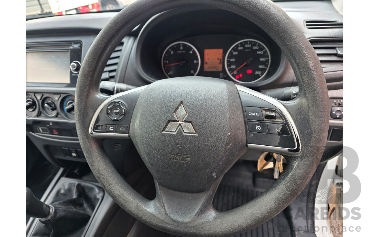 05/2017 Mitsubishi Triton GLX (4x4) MQ MY17 Dual Cab Utility White 2.4L