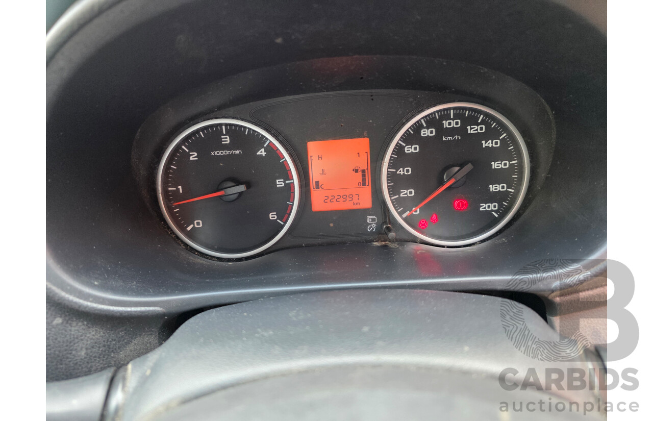 05/2017 Mitsubishi Triton GLX (4x4) MQ MY17 Dual Cab Utility White 2.4L