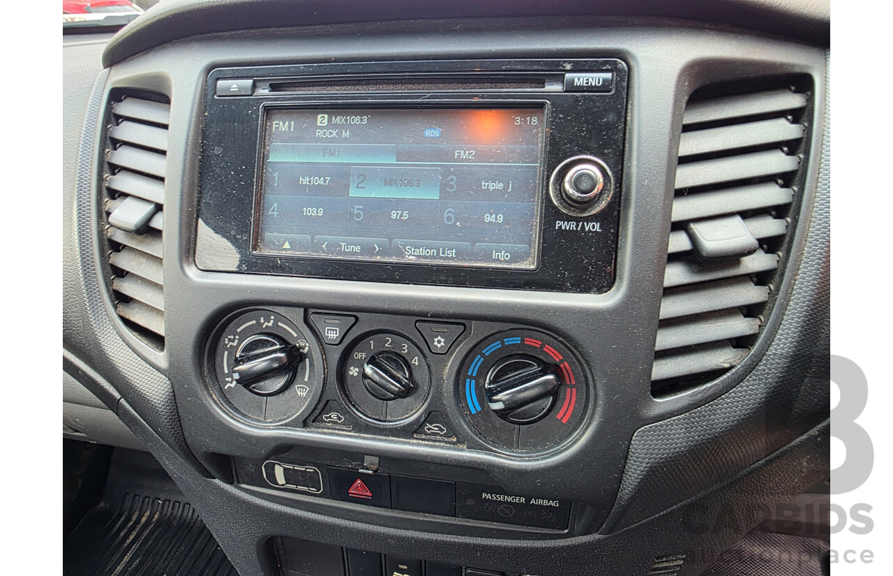 05/2017 Mitsubishi Triton GLX (4x4) MQ MY17 Dual Cab Utility White 2.4L