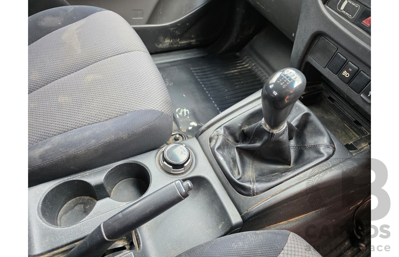 05/2017 Mitsubishi Triton GLX (4x4) MQ MY17 Dual Cab Utility White 2.4L