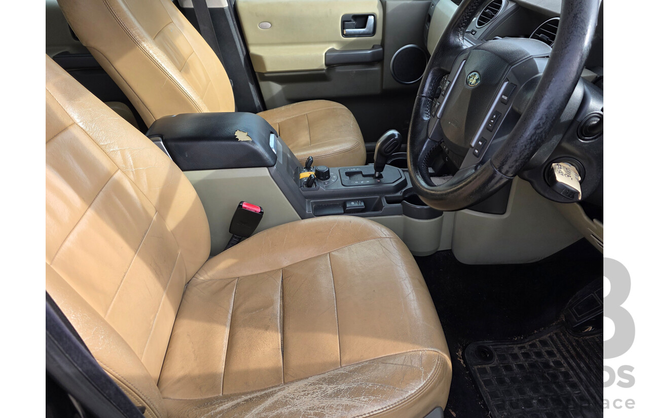 8/2005 Land Rover Discovery 3 SE  4d Wagon Blue 4.0L - 7 Seats