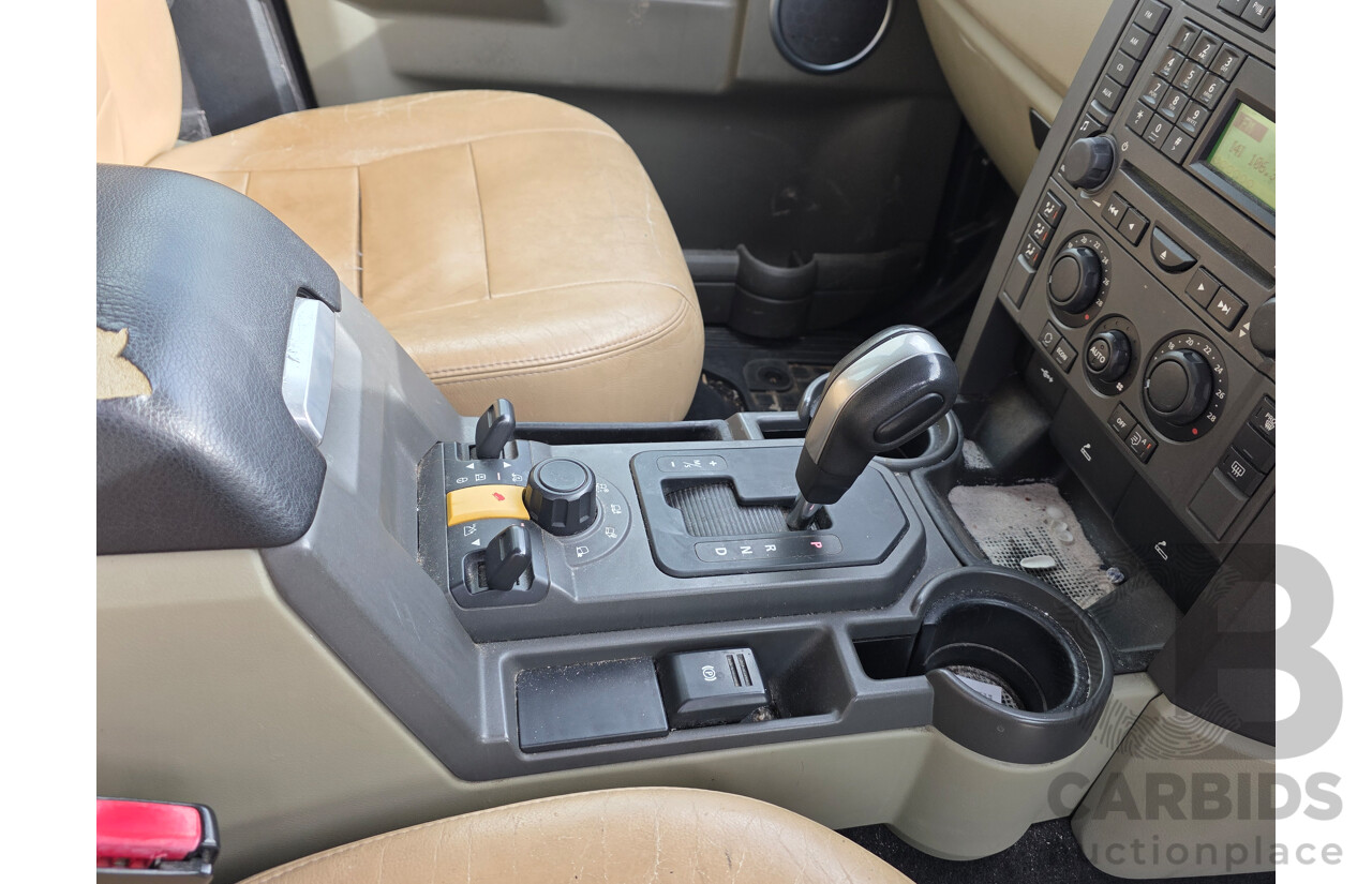 8/2005 Land Rover Discovery 3 SE  4d Wagon Blue 4.0L - 7 Seats