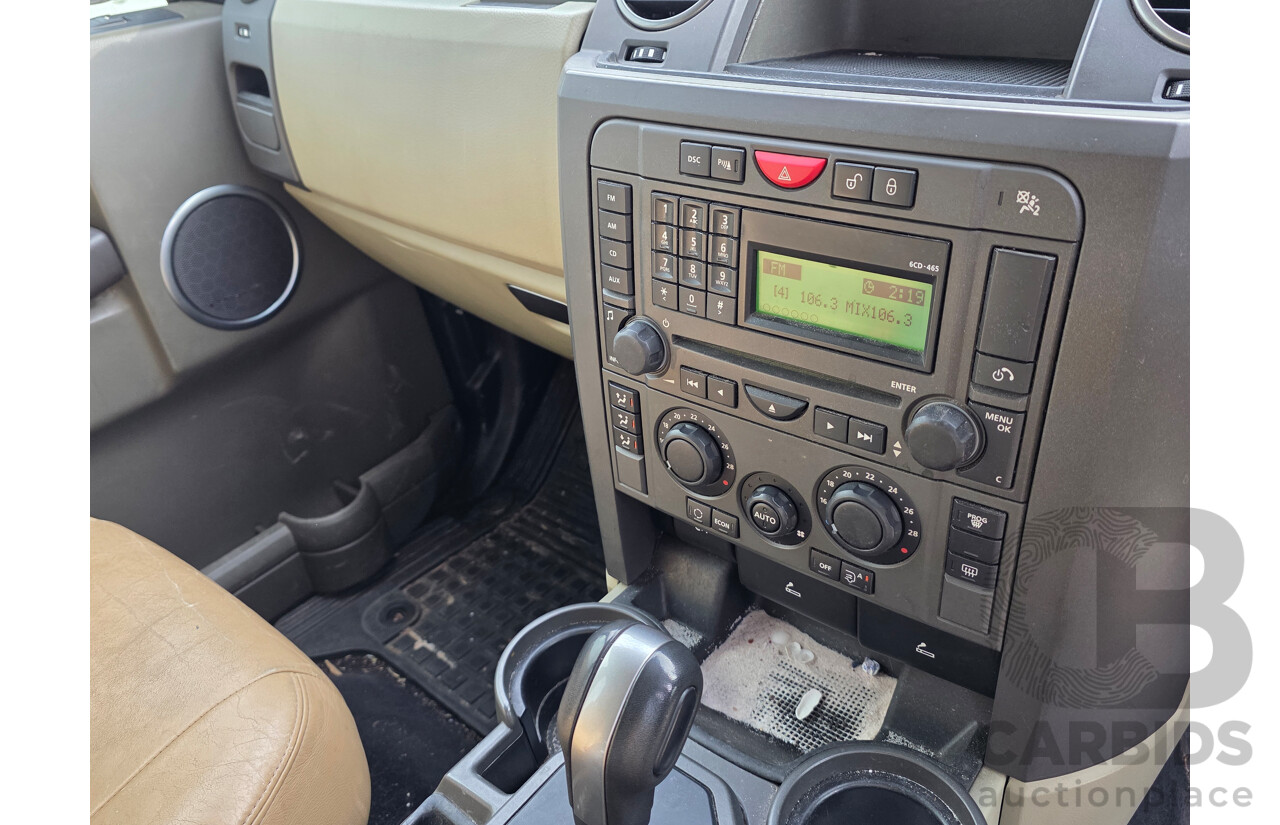 8/2005 Land Rover Discovery 3 SE  4d Wagon Blue 4.0L - 7 Seats