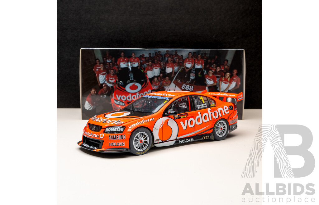 Classic Carlectables Holden VE Series II Commodore Supercar 2012 Bathurst Winner #1 Jamie Whincup/Paul Dumbrell Team Vodafone 1:18 Scale Model Car - COA Included