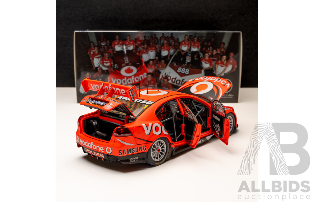 Classic Carlectables Holden VE Series II Commodore Supercar 2012 Bathurst Winner #1 Jamie Whincup/Paul Dumbrell Team Vodafone 1:18 Scale Model Car - COA Included