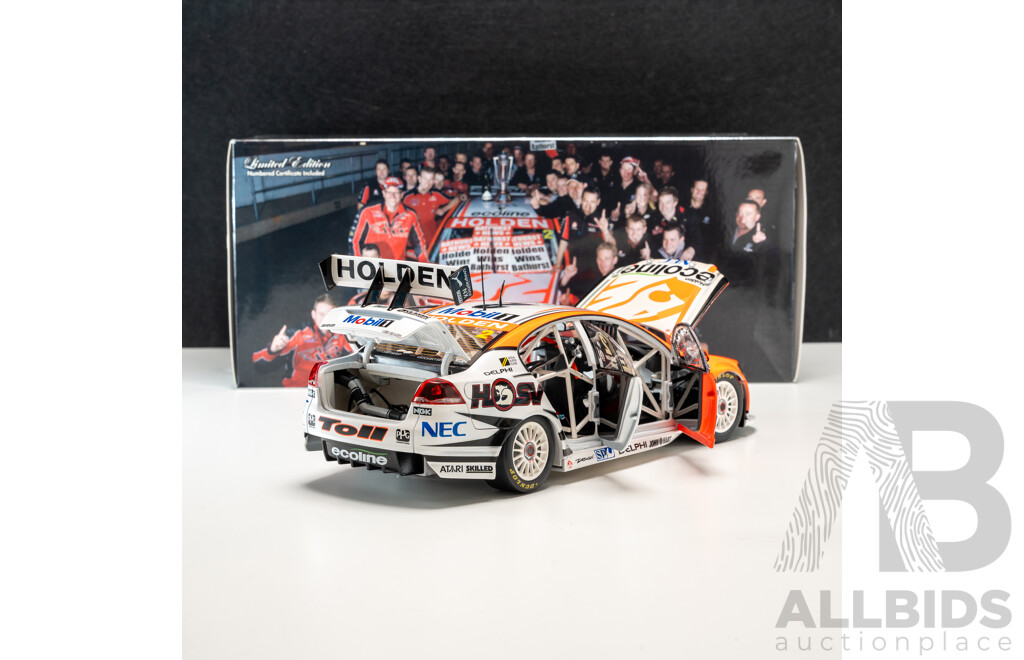Classic Carlectables Holden VE Commodore V8 Supercar 2009 Bathurst Winner #2 Garth Tander/Will Davison Holden Racing Team 1:18 Scale Model Car - COA Included
