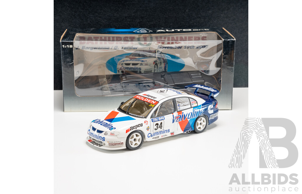 AutoArt Holden VT Commodore V8 Supercar 2000 Bathurst Winner #34 Jason Bargwanna/Garth Tander Valvoline Cummins 1:18 Scale Model Car - COA Included