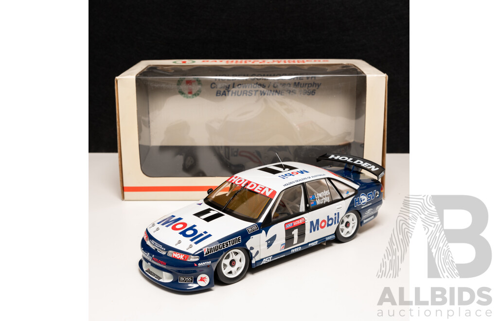 Biante Holden VR Commodore V8 Supercar 1996 Bathurst Winner #1 Craig Lowndes/Greg Murphy Mobil Racing 1:18 Scale Model Car - COA Included