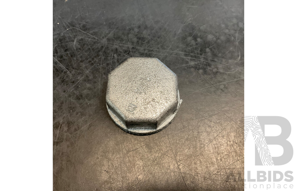 Galvanized Pipe Plumbing Fittings - 1 1/4 X1- Lot of 67