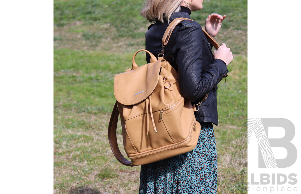 VOGUE & VAN Nappy Bag  & MOMCOZY S12 Pro Wearable Breast Pump - Brand New