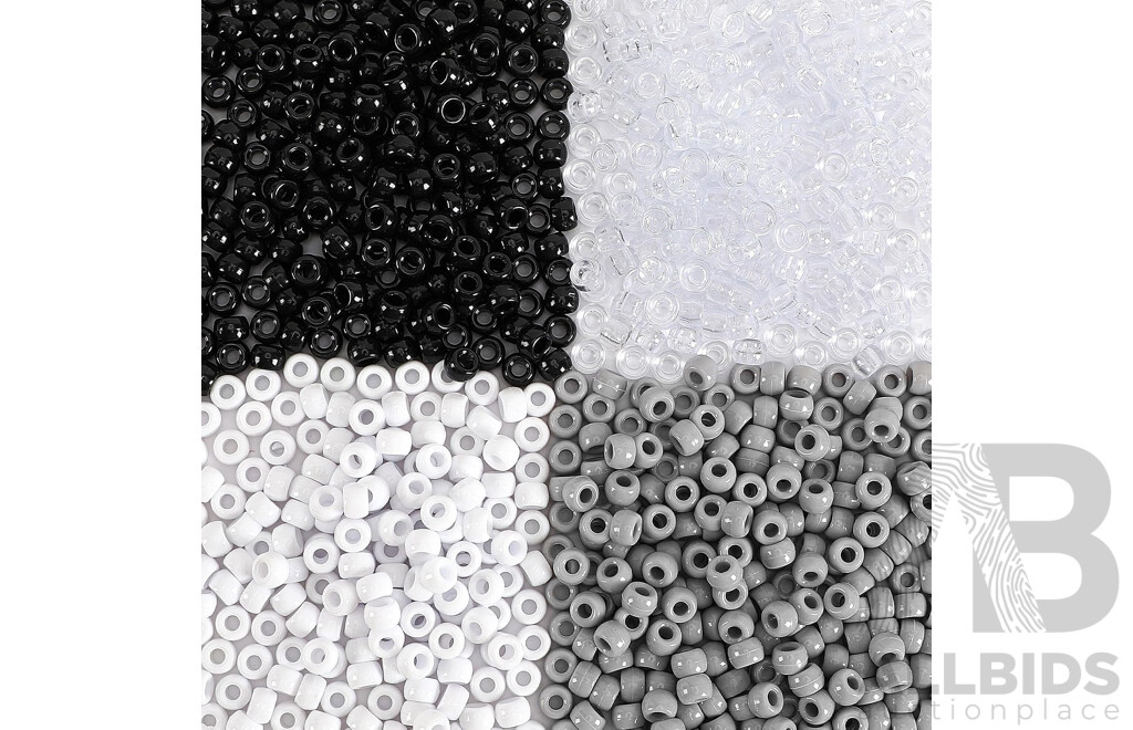 Bulk Lot - Soccer Goody Bag for Birthday or Event & 1200PCS Pony Bead Craft Decorations & 48PCS Gaming Dice & Pack of Round Party Banners