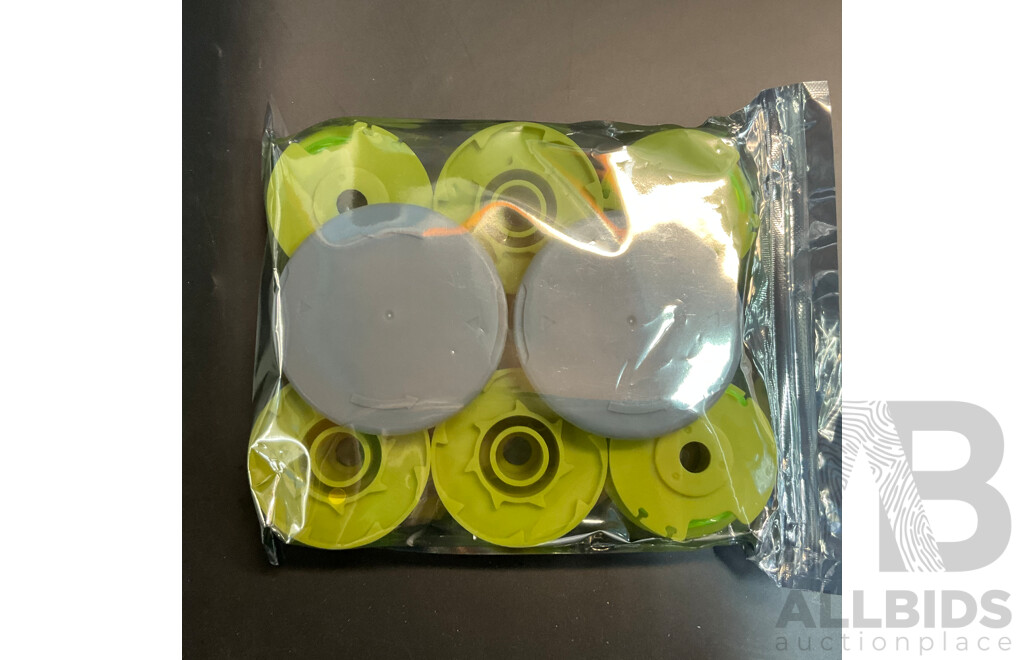 Bulk Lot - Assorted Silicone Molds and Reusable Storage Bags and Other Household Items