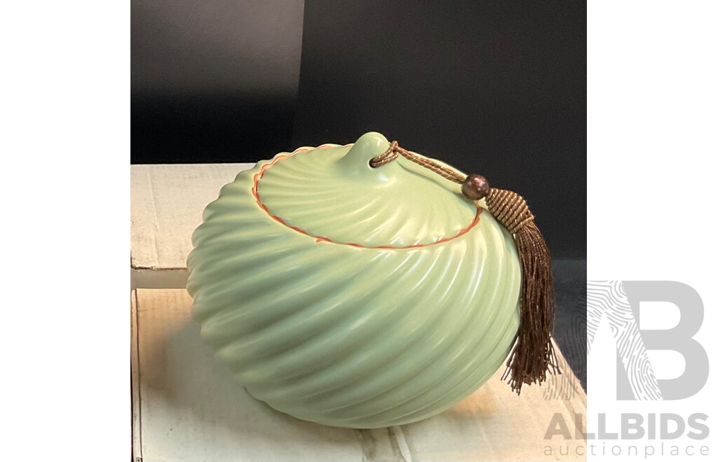 White Ornate Embossed Ceramic Teapot X3 & Y! Handmade Ceramic Tea Caddy Canister (Green) X5 (White) X1 - Lot of 9