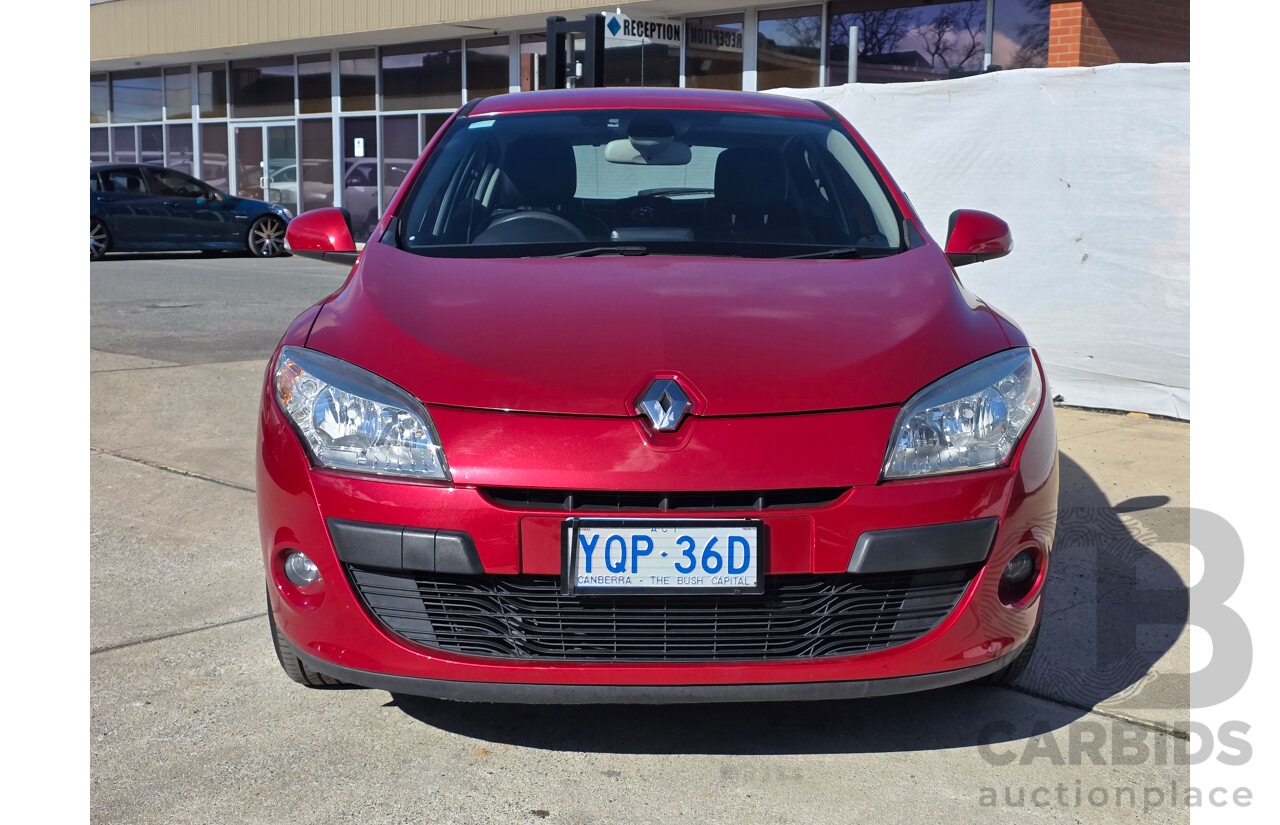 9/2011 Renault Megane Privilege X32 5d Hatchback Red 2.0L