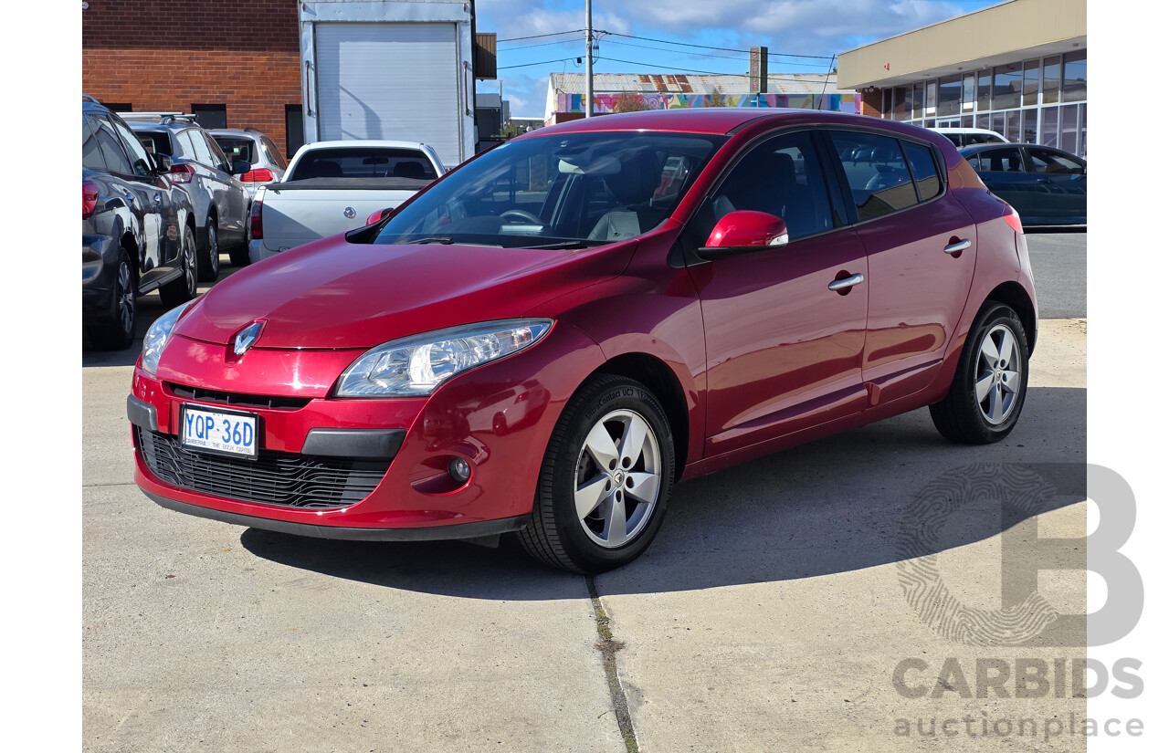 9/2011 Renault Megane Privilege X32 5d Hatchback Red 2.0L