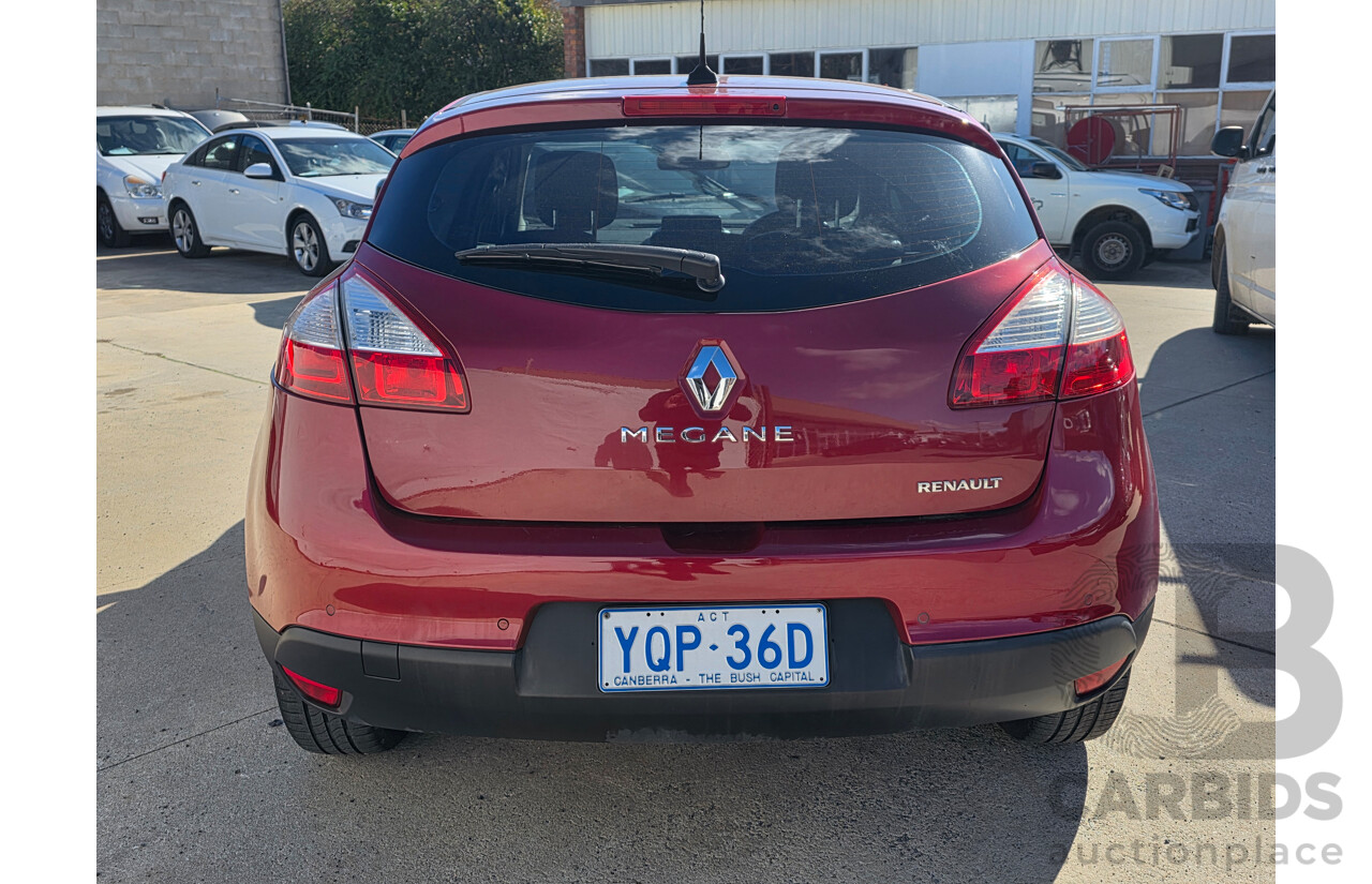 9/2011 Renault Megane Privilege X32 5d Hatchback Red 2.0L