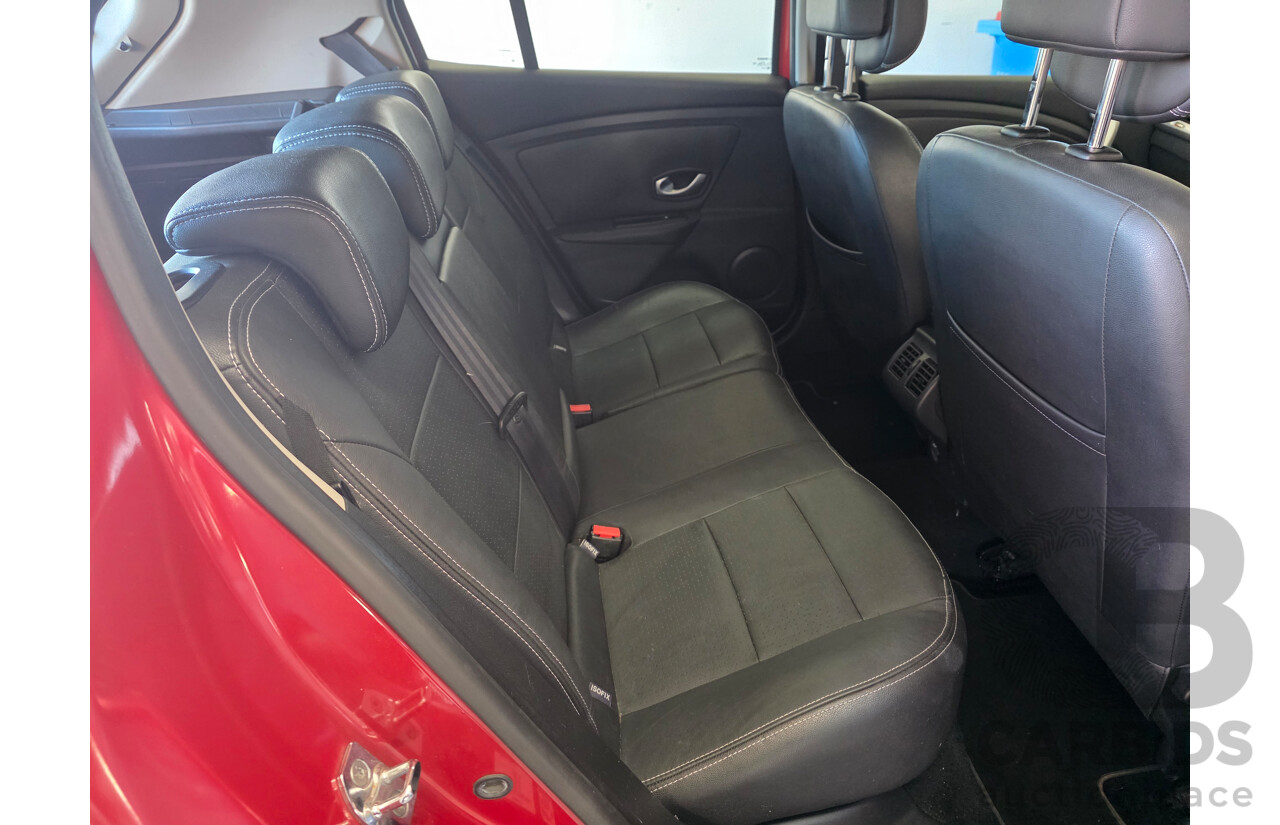 9/2011 Renault Megane Privilege X32 5d Hatchback Red 2.0L