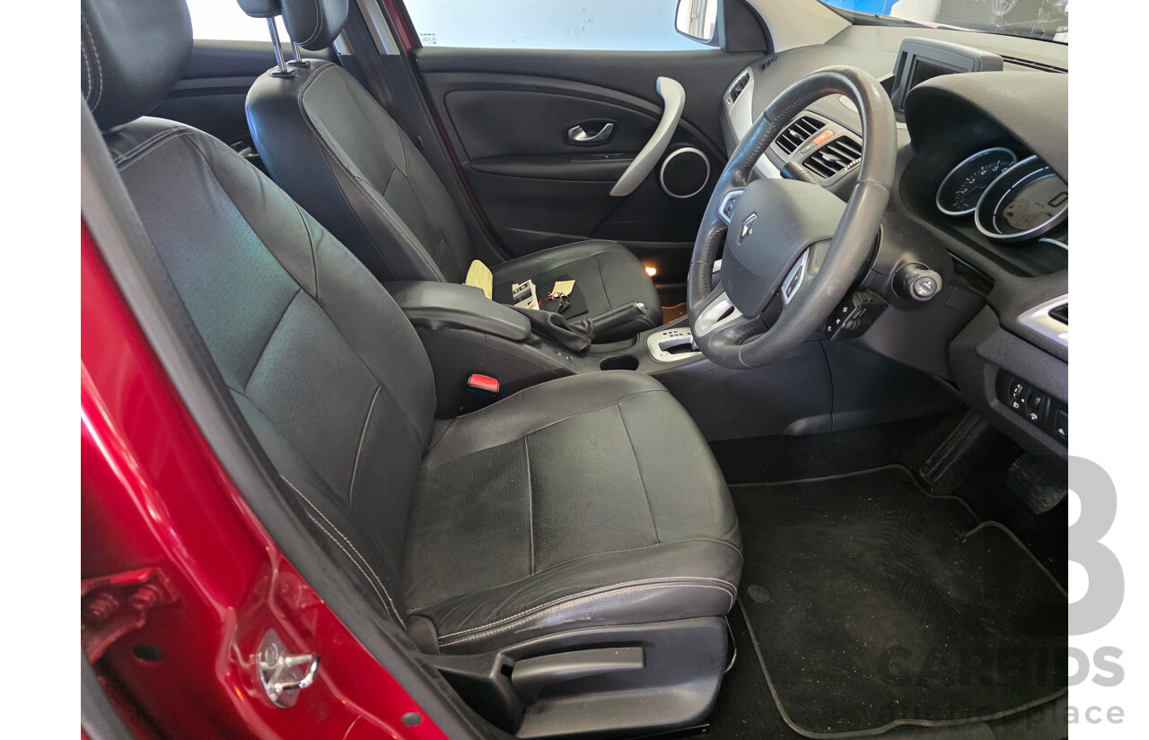 9/2011 Renault Megane Privilege X32 5d Hatchback Red 2.0L