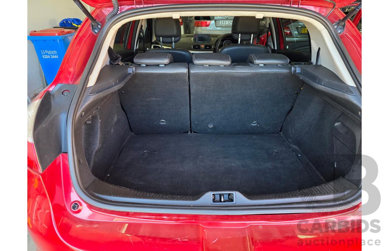 9/2011 Renault Megane Privilege X32 5d Hatchback Red 2.0L
