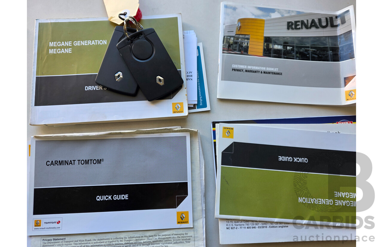 9/2011 Renault Megane Privilege X32 5d Hatchback Red 2.0L