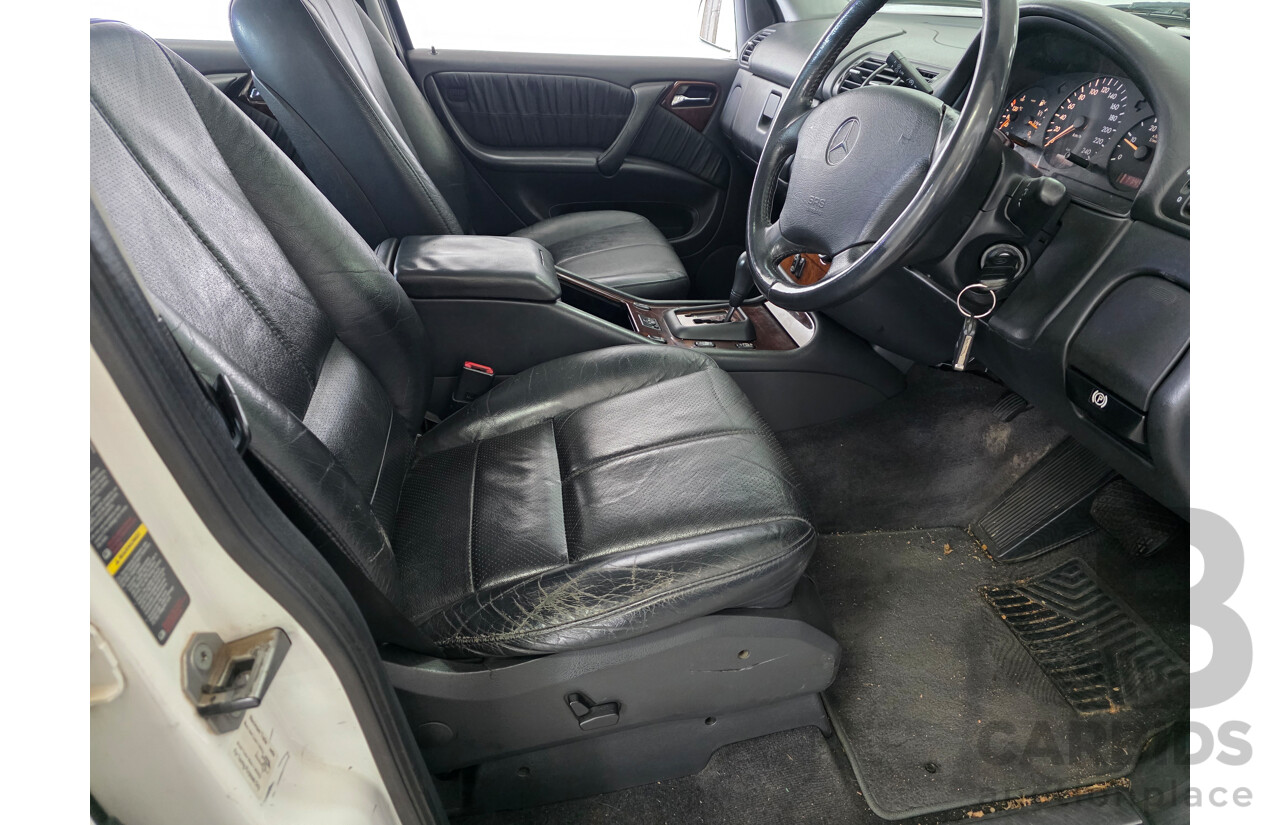 6/2003 Mercedes-Benz ML 270 CDI (4x4) W163 4d Wagon White Turbo Diesel 2.7L