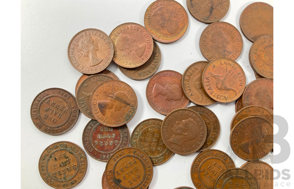 Collection of Australian KGV/KGVI/QE2 Half Pennies, Examples Spanning 1928 to 1964