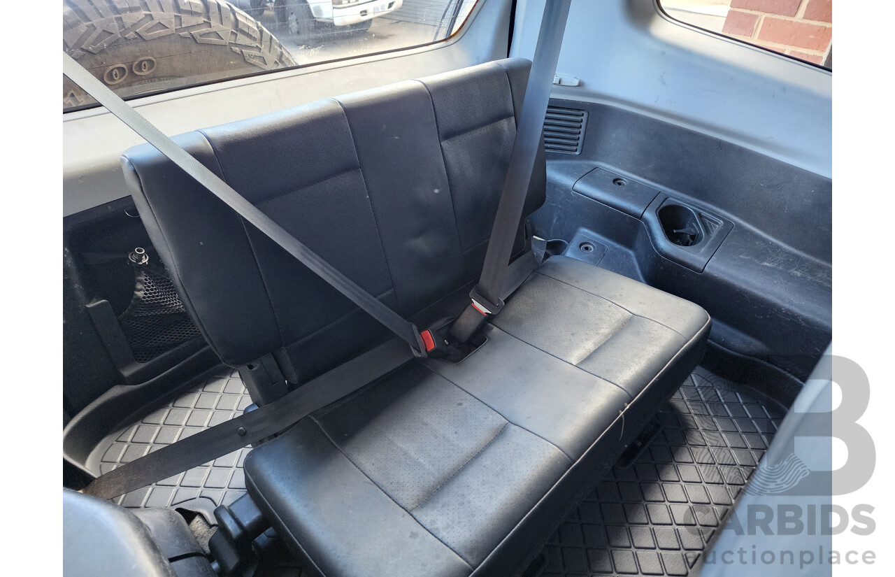 3/2001 Mitsubishi Pajero Exceed LWB (4x4) NM 4d Wagon Silver 3.5L