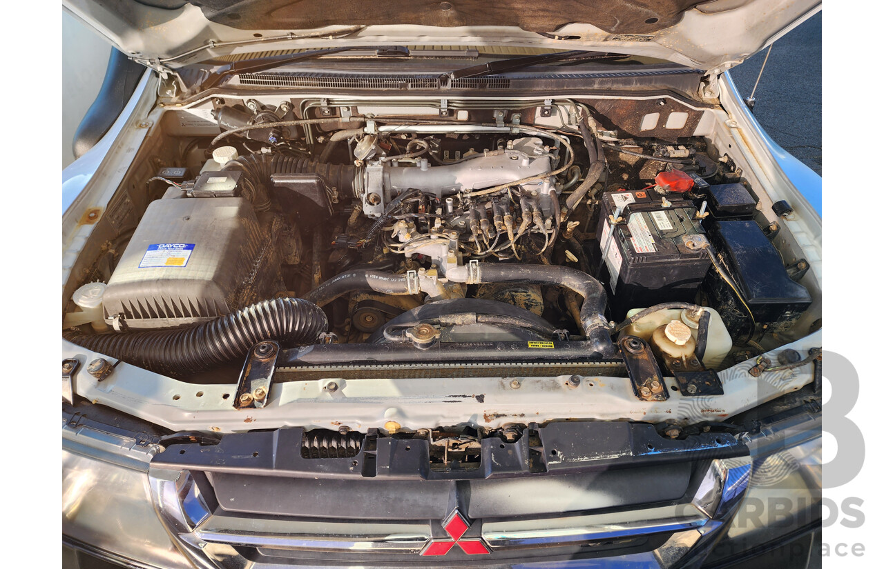 3/2001 Mitsubishi Pajero Exceed LWB (4x4) NM 4d Wagon Silver 3.5L