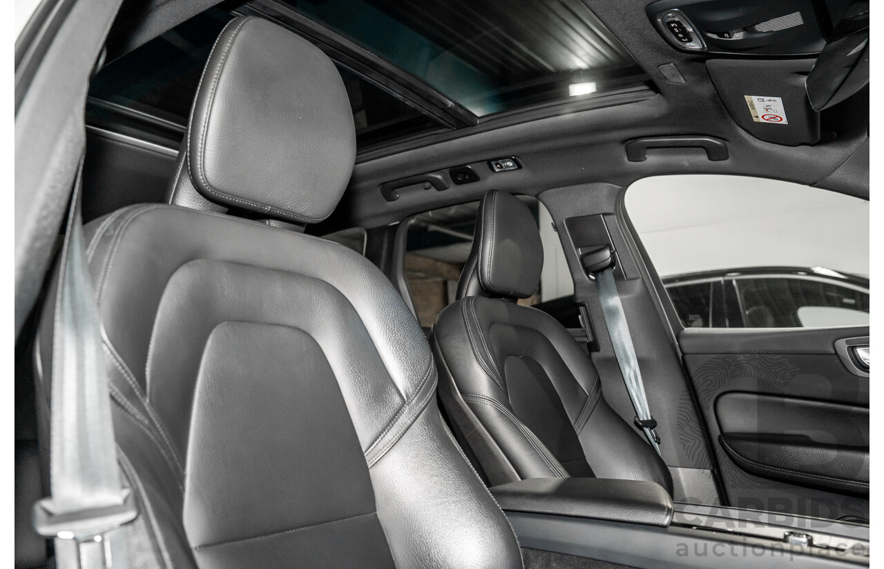 04/2019 Volvo XC60 T6 R-Design (AWD) 246 MY19 4d Wagon Crystal White Pearl Twincharged 2.0L