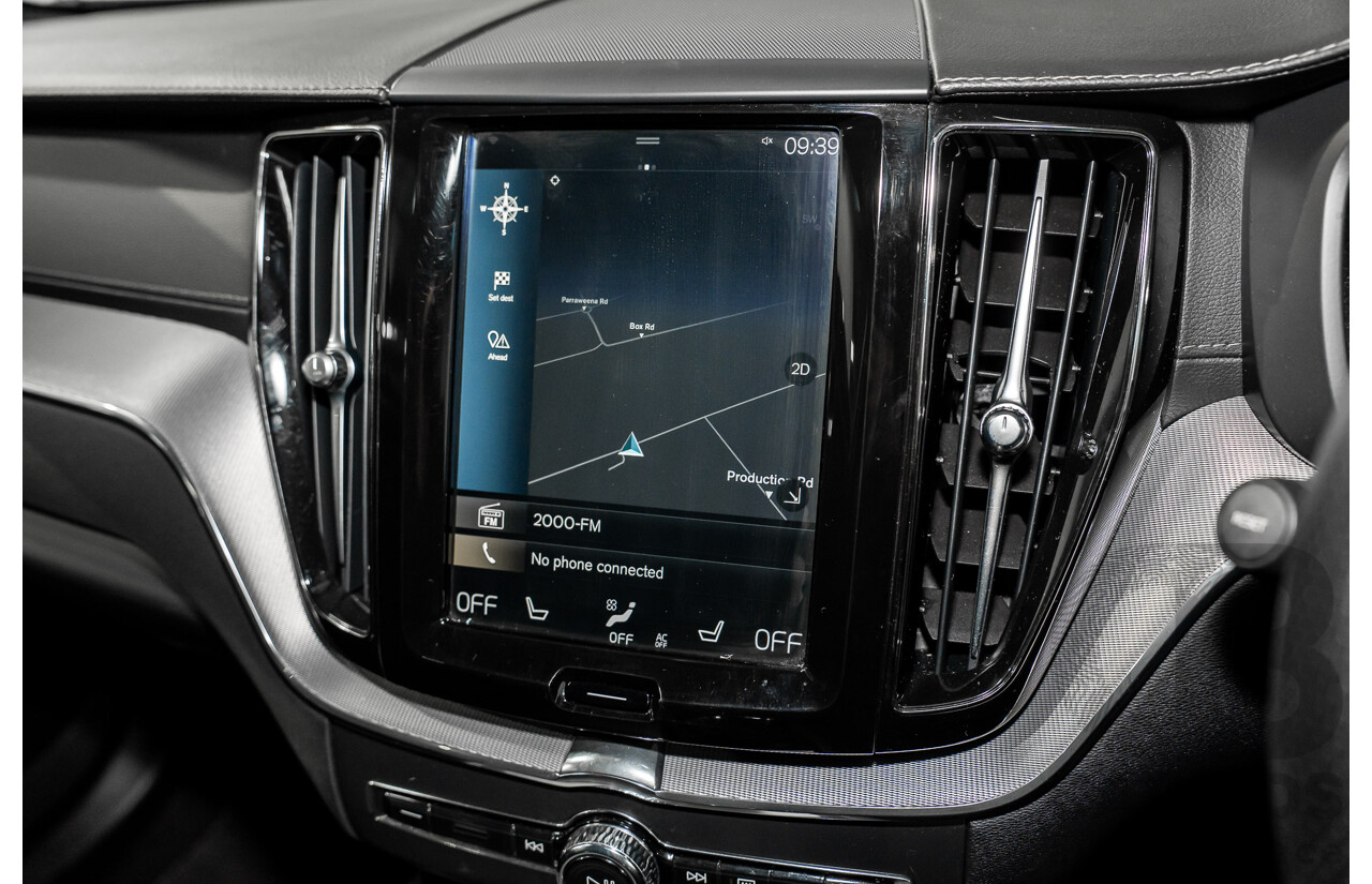 04/2019 Volvo XC60 T6 R-Design (AWD) 246 MY19 4d Wagon Crystal White Pearl Twincharged 2.0L