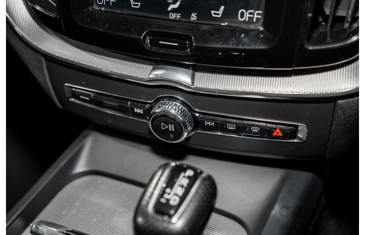 04/2019 Volvo XC60 T6 R-Design (AWD) 246 MY19 4d Wagon Crystal White Pearl Twincharged 2.0L