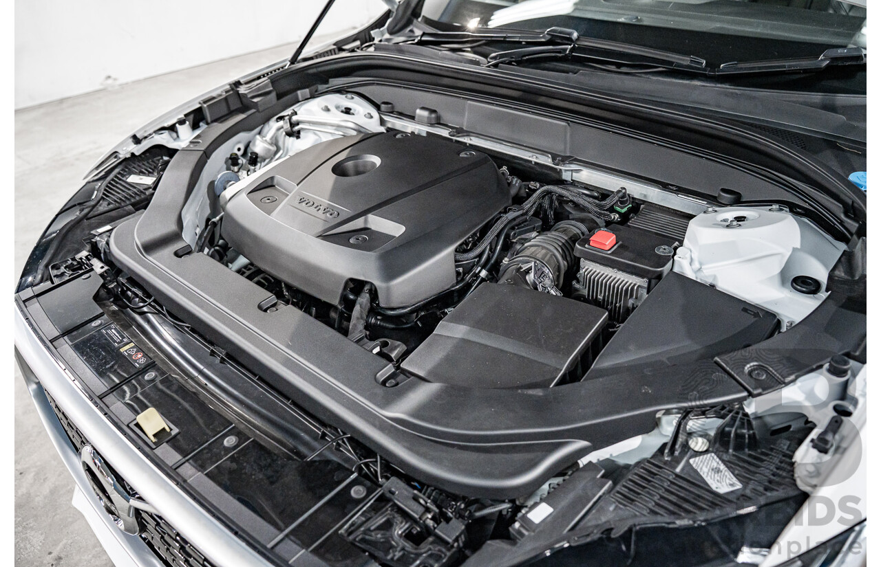 04/2019 Volvo XC60 T6 R-Design (AWD) 246 MY19 4d Wagon Crystal White Pearl Twincharged 2.0L