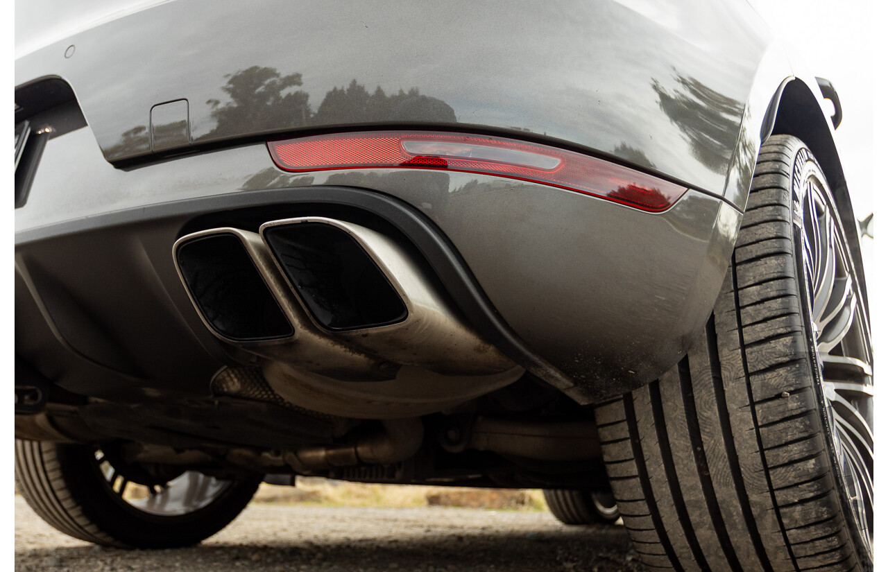 10/2014 Porsche Macan Turbo (AWD) 95B MY15 4d Wagon Agate Grey Metallic Twin Turbo V6 3.6L