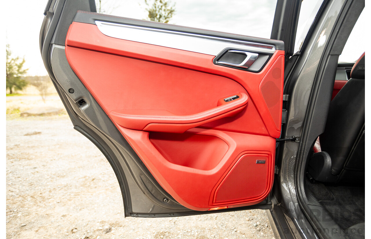 10/2014 Porsche Macan Turbo (AWD) 95B MY15 4d Wagon Agate Grey Metallic Twin Turbo V6 3.6L