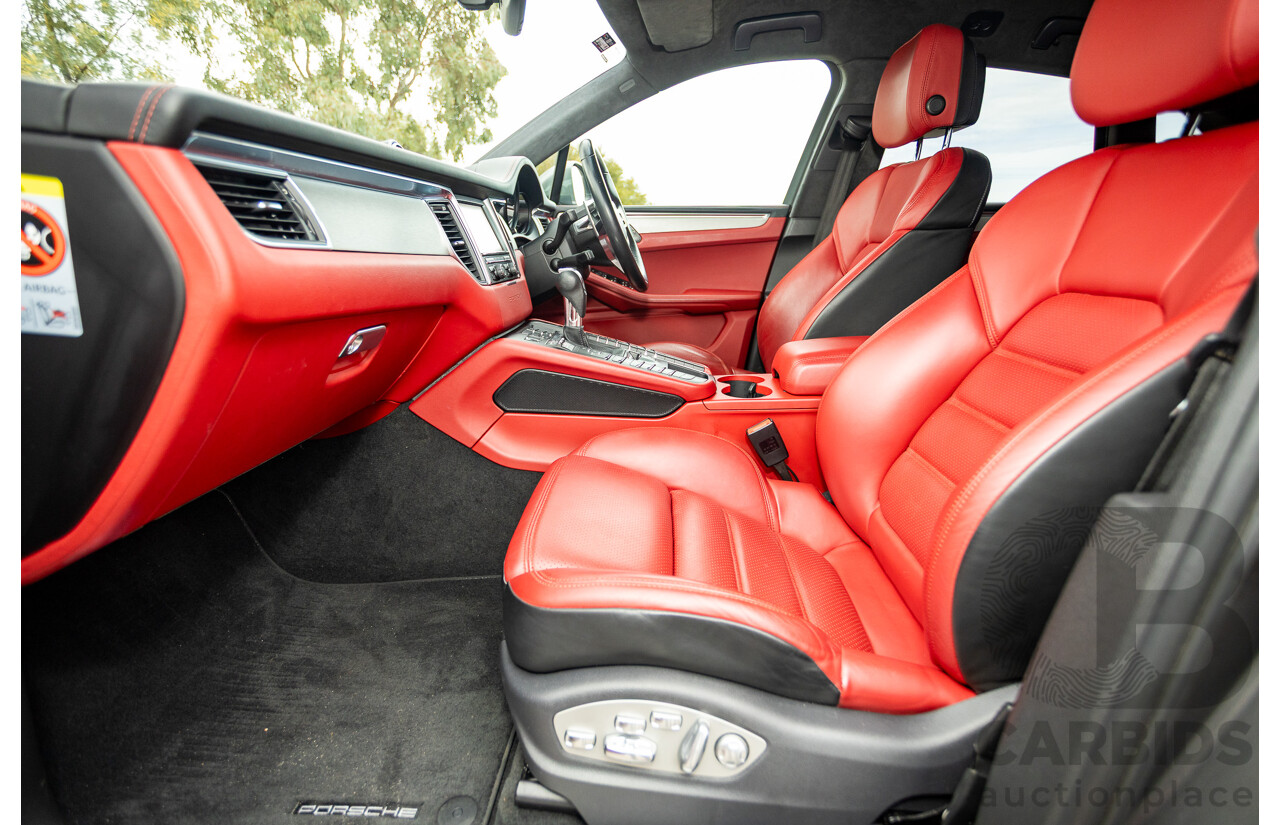 10/2014 Porsche Macan Turbo (AWD) 95B MY15 4d Wagon Agate Grey Metallic Twin Turbo V6 3.6L