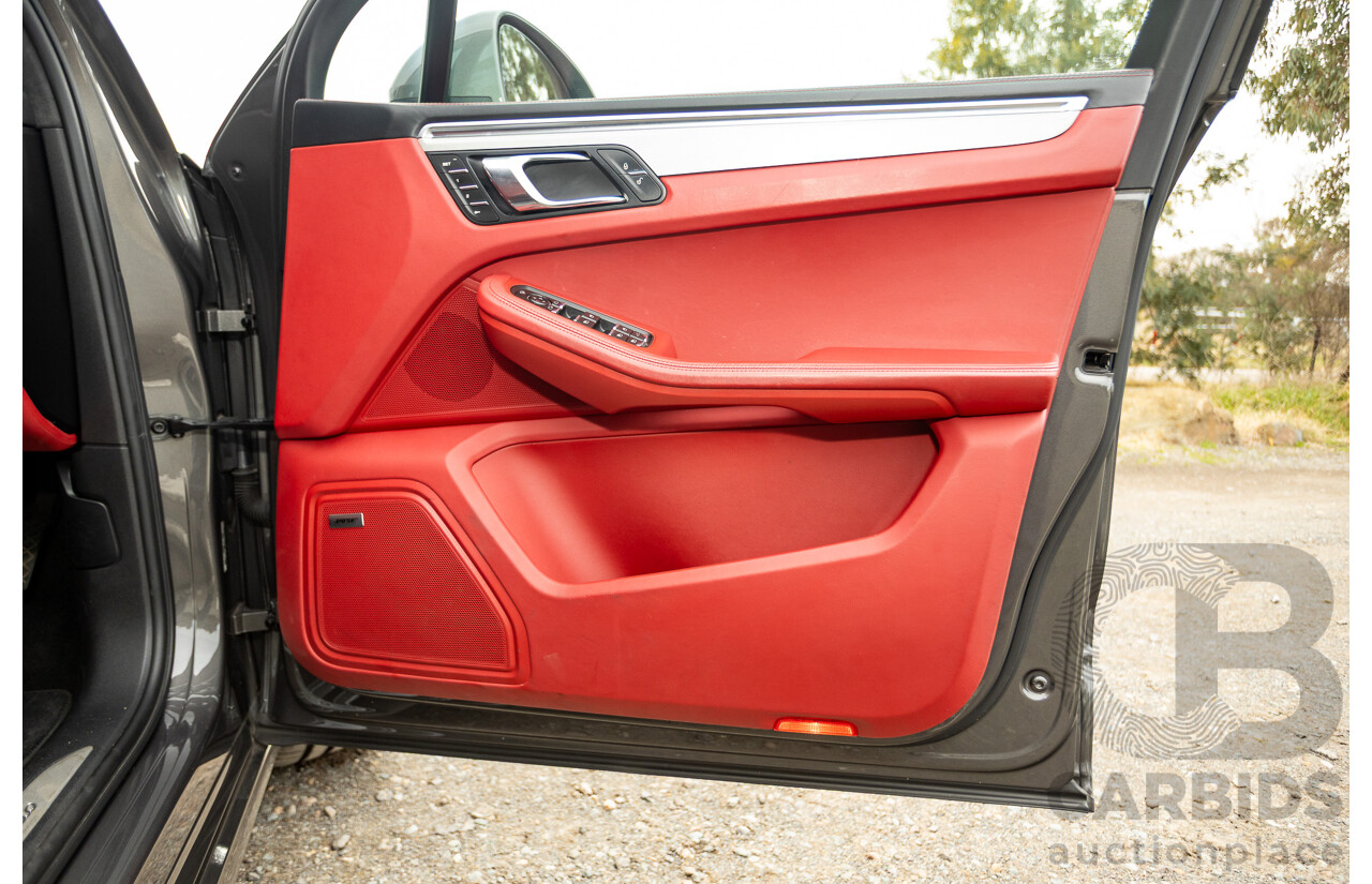 10/2014 Porsche Macan Turbo (AWD) 95B MY15 4d Wagon Agate Grey Metallic Twin Turbo V6 3.6L