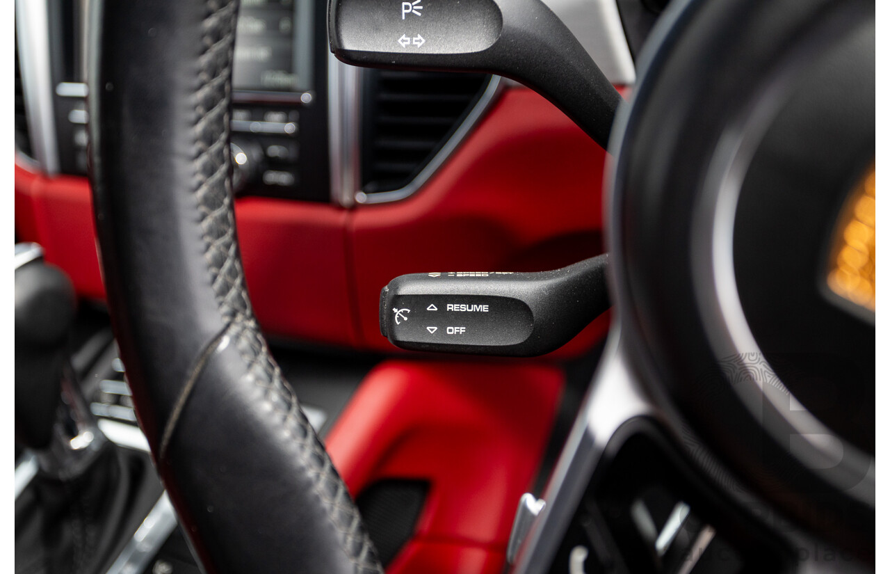 10/2014 Porsche Macan Turbo (AWD) 95B MY15 4d Wagon Agate Grey Metallic Twin Turbo V6 3.6L