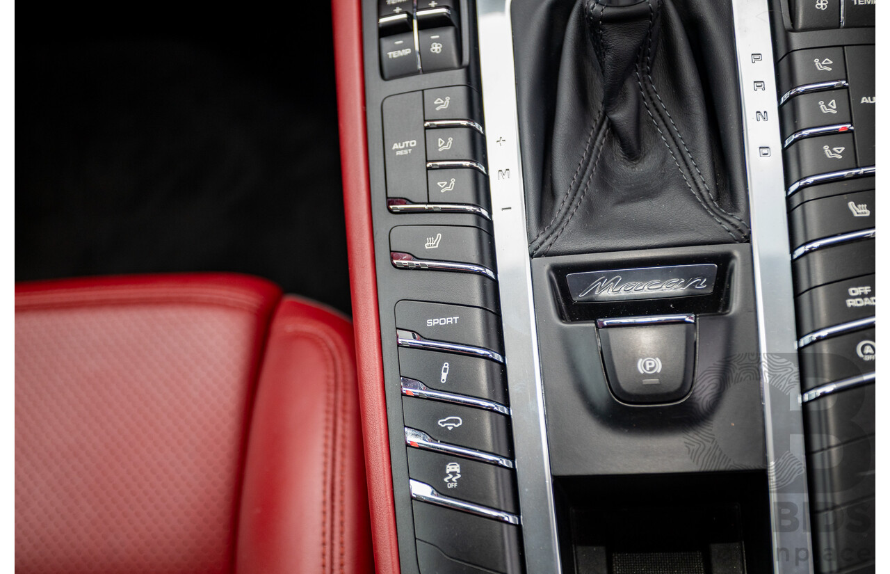 10/2014 Porsche Macan Turbo (AWD) 95B MY15 4d Wagon Agate Grey Metallic Twin Turbo V6 3.6L