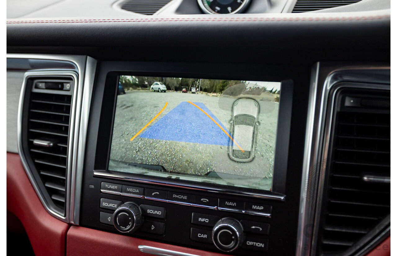 10/2014 Porsche Macan Turbo (AWD) 95B MY15 4d Wagon Agate Grey Metallic Twin Turbo V6 3.6L