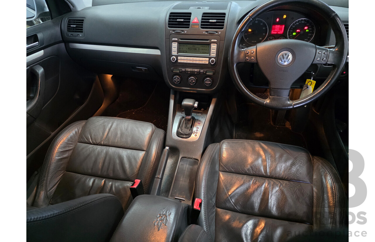 11/2006 Volkswagen Jetta 2.0 FSI 1KM 4d Sedan Silver 2.0L