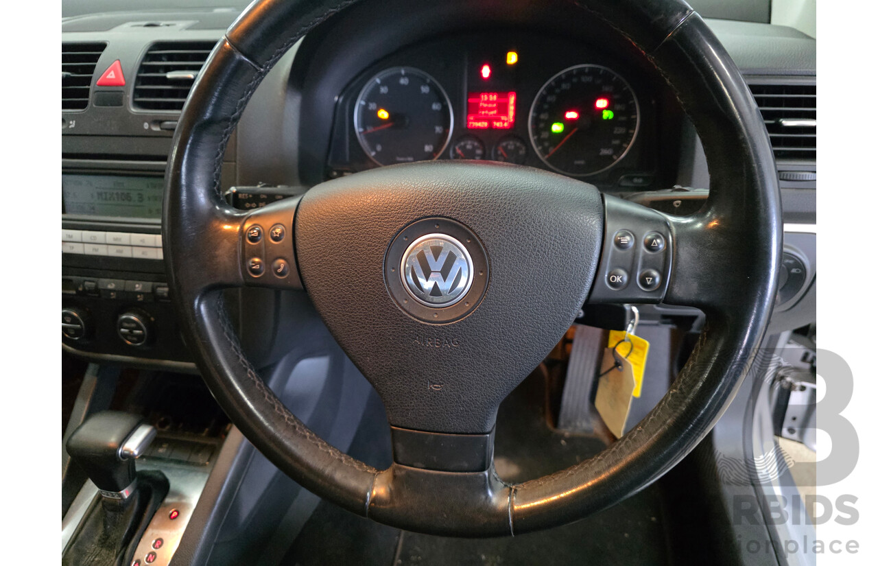 11/2006 Volkswagen Jetta 2.0 FSI 1KM 4d Sedan Silver 2.0L