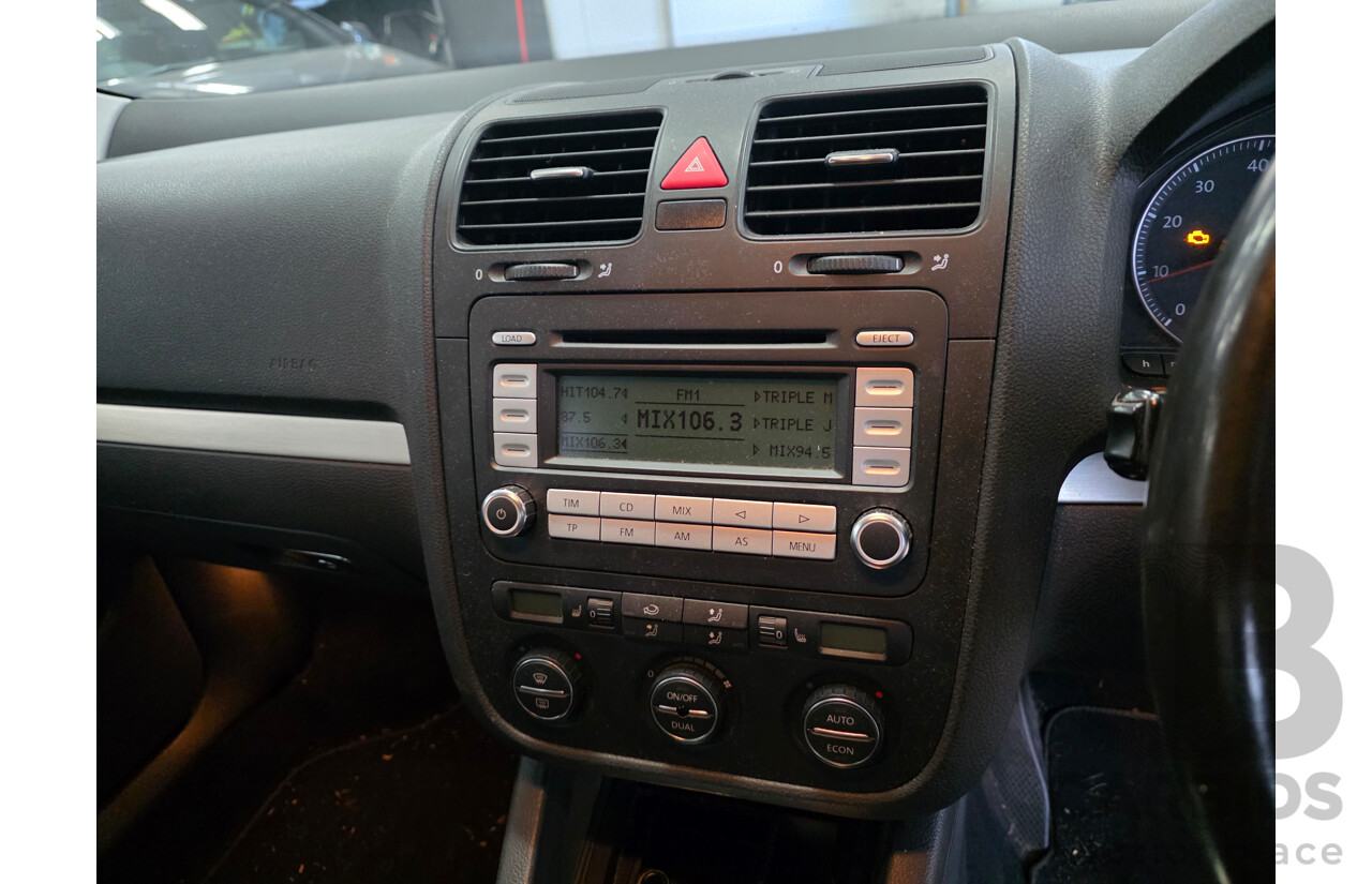 11/2006 Volkswagen Jetta 2.0 FSI 1KM 4d Sedan Silver 2.0L