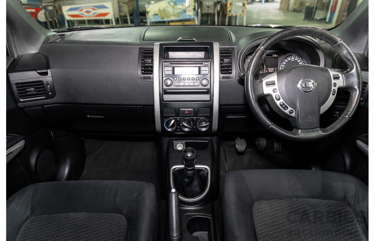 10/2013 Nissan X-Trail ST (FWD) T31 SERIES 5 4d Wagon Tempest Blue Metallic 2.0L