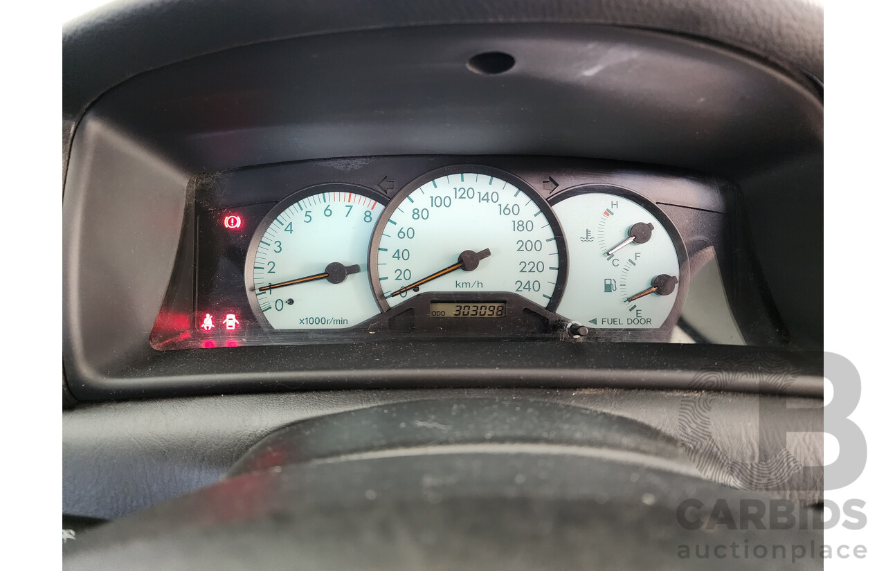 8/2002 Toyota Corolla Ascent SECA ZZE122R 5d Hatchback White 1.8L