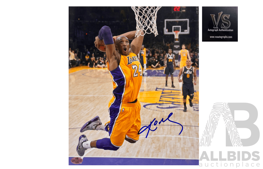 Kobe Bryant Autographed Lakers Photograph VS Authenticated