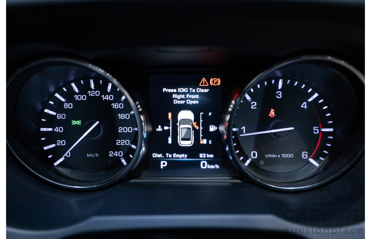 01/2015 Range Rover Evoque SD4 Dynamic (AWD) LV MY15 5D Wagon Fuji White Turbo Diesel 2.2L